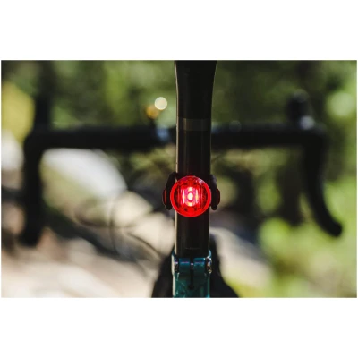 Lampa rowerowa tylna Lezyne FEMTO USB DRIVE Akcesoria 2wheels.pl - have a bike day! 2