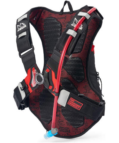 This is the hydration pack designed for the performance minded MTB cyclist, who’s searching for a premium pack with key features included and that will stay put on your back even in the most gnarly terrain. The pack is equipped with our bounce free No Dancing Monkey™ 1.2 harness system, with integrated elastic straps that allow freedom to breathe and move in action. This 8L pack is geared up with a main storage compartment for hydration and gear, zippered organizer pockets for tools, equipment and food. A bonus is the two external attachment straps where you can strap-on your jacket or armor. - Unisex Backpack - Harness: NDM™ 1.2 - Including hydration bladder - Pack dimensions: 42 x 19 x 12 cm - Weight: 545 g (excl. bladder) - Chest size: 84 - 110 cm