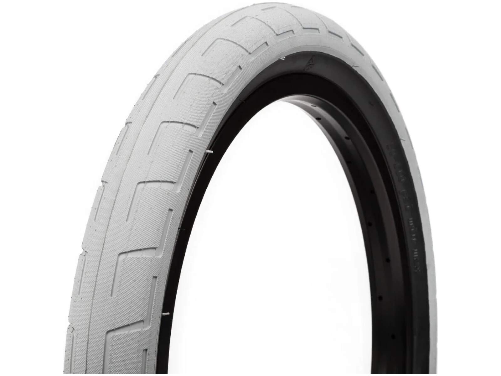 GRINDABLE WALL The Donnastreet sidewalls sit further round the tire wall for better grind performance. SMOOTHER TREAD An all over smoother design provides more grip and less rolling resistance particulalrly in the centre of the tread. QUALITY COMPOUND The highest quality compound is used in our tires for the best grip and that trademark squeak.